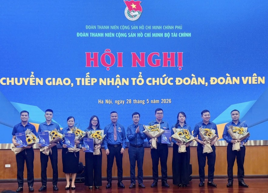 Tiếp nhận 22 tổ chức đoàn, tạo động lực mới cho công tác đoàn ngành Tài chính Tiếp nhận 22 tổ chức đoàn, tạo động lực mới cho công tác đoàn ngành Tài chính
