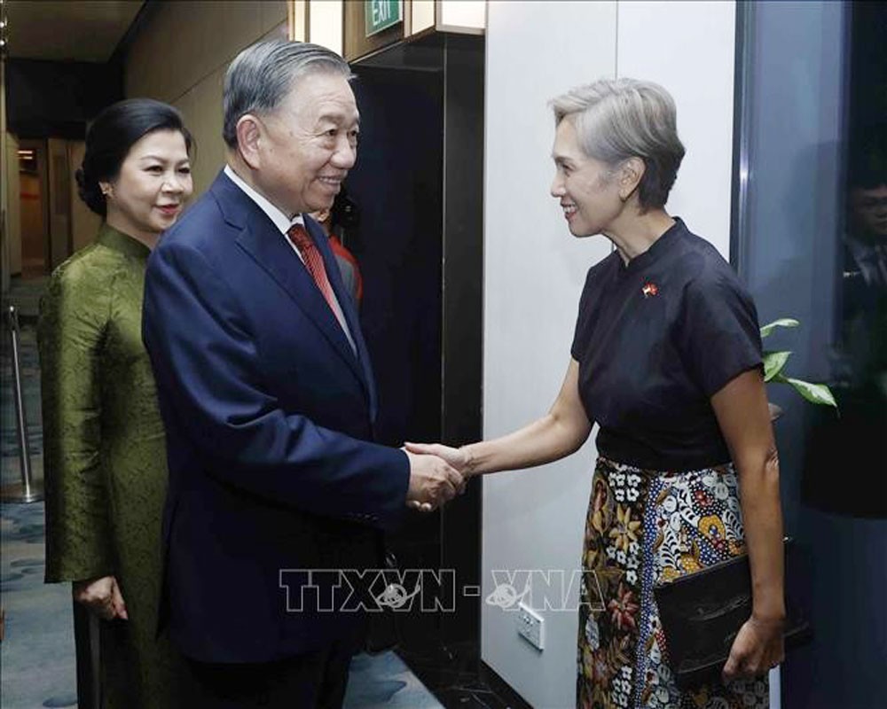 Tổng Bí thư, Chủ tịch nước Tô Lâm và Phu nhân bắt đầu thăm cấp Nhà nước Cộng hòa Singapore