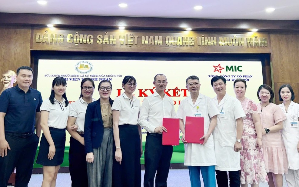 Bảo hiểm Quân đội và Bệnh viện Thanh Nhàn ký kết hợp tác bảo lãnh viện phí trực tiếp nâng cao chất lượng dịch vụ khám chữa bệnh