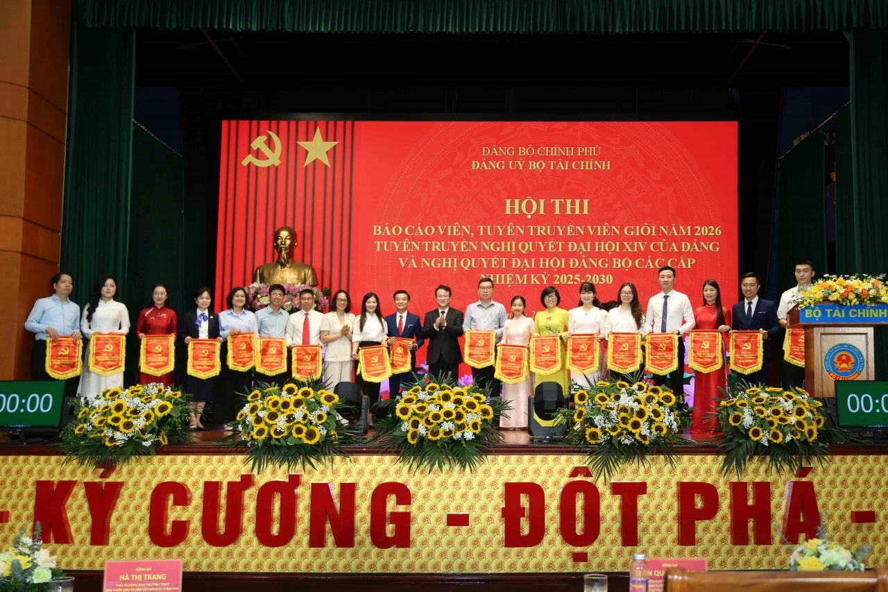 Đảng ủy Bộ Tài chính tổ chức Hội thi báo cáo viên, tuyên truyền viên giỏi trong Đảng bộ Bộ Tài chính Đảng ủy Bộ Tài chính tổ chức Hội thi báo cáo viên, tuyên truyền viên giỏi trong Đảng bộ Bộ Tài chính