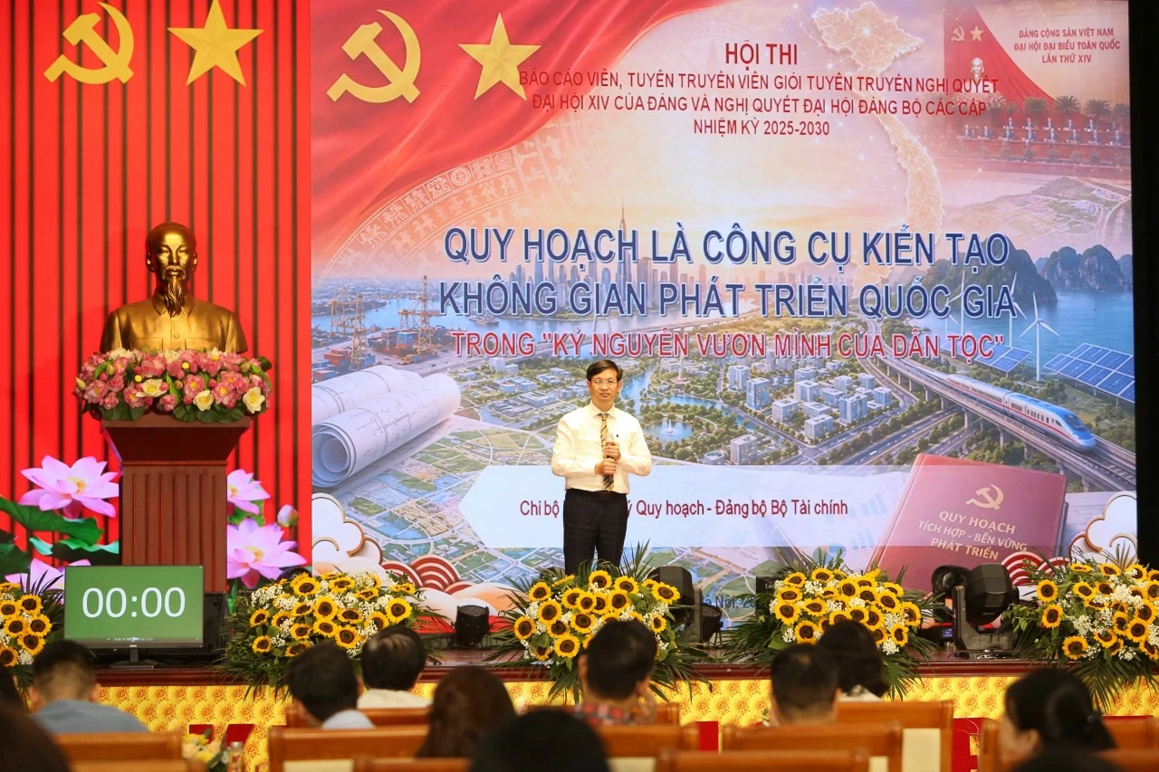 Đảng ủy Bộ Tài chính tổ chức Hội thi báo cáo viên, tuyên truyền viên giỏi trong Đảng bộ Bộ Tài chính Đảng ủy Bộ Tài chính tổ chức Hội thi báo cáo viên, tuyên truyền viên giỏi trong Đảng bộ Bộ Tài chính