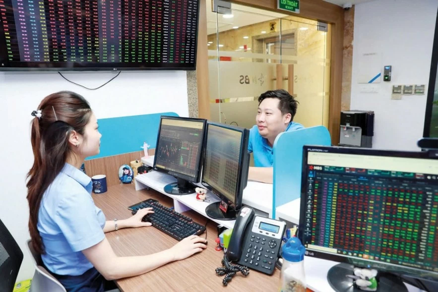 Thoái vốn nhà nước, nâng tỷ lệ cổ phiếu tự do chuyển nhượng đón dòng vốn ngoại dài hạn Thoái vốn nhà nước, nâng tỷ lệ cổ phiếu tự do chuyển nhượng đón dòng vốn ngoại dài hạn