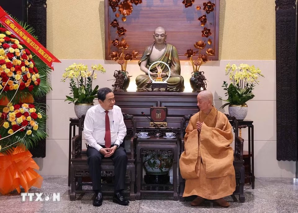 Chủ tịch Quốc hội Trần Thanh Mẫn chúc mừng Đại lễ Phật đản tại TPHCM Chủ tịch Quốc hội Trần Thanh Mẫn chúc mừng Đại lễ Phật đản tại TPHCM
