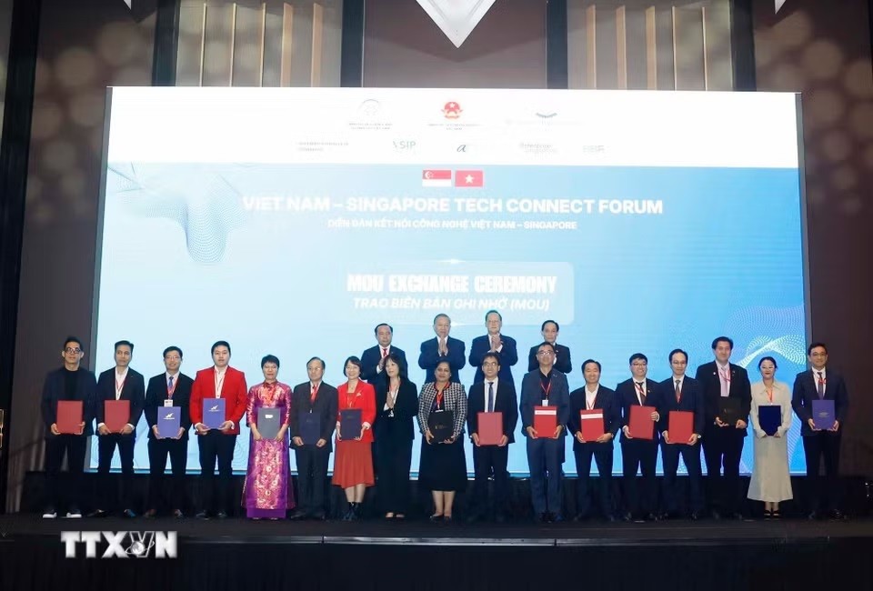Tổng Bí thư, Chủ tịch nước Tô Lâm: Hợp tác công nghệ sẽ trở thành một trụ cột quan trọng trong quan hệ Việt Nam-Singapore Tổng Bí thư, Chủ tịch nước Tô Lâm: Hợp tác công nghệ sẽ trở thành một trụ cột quan trọng trong quan hệ Việt Nam-Singapore