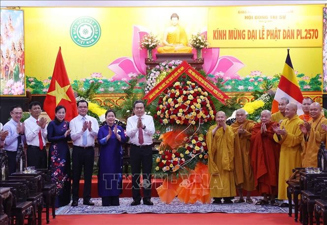 Chủ tịch Quốc hội Trần Thanh Mẫn chúc mừng Đại lễ Phật đản tại TPHCM Chủ tịch Quốc hội Trần Thanh Mẫn chúc mừng Đại lễ Phật đản tại TPHCM