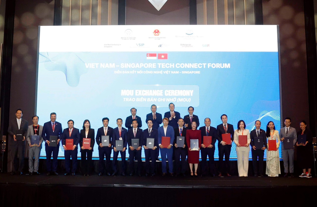 Vinachem thiết lập hợp tác chiến lược với DSM-FIRMENICH dưới sự chứng kiến của Tổng Bí thư, Chủ tịch nước Tô Lâm Vinachem thiết lập hợp tác chiến lược với DSM-FIRMENICH dưới sự chứng kiến của Tổng Bí thư, Chủ tịch nước Tô Lâm