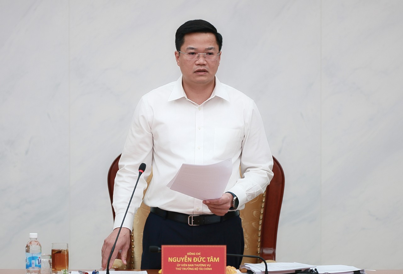 Bộ máy tinh gọn, hiệu quả, tạo nền tảng cho phát triển kinh tế - xã hội Bộ máy tinh gọn, hiệu quả, tạo nền tảng cho phát triển kinh tế - xã hội