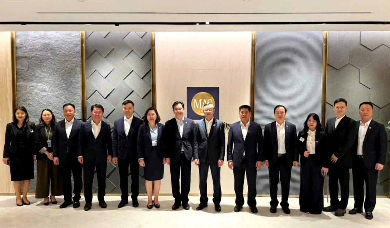 Thúc đẩy hợp tác phát triển thị trường vốn, tăng cường kết nối tài chính Việt Nam - Singapore Thúc đẩy hợp tác phát triển thị trường vốn, tăng cường kết nối tài chính Việt Nam - Singapore