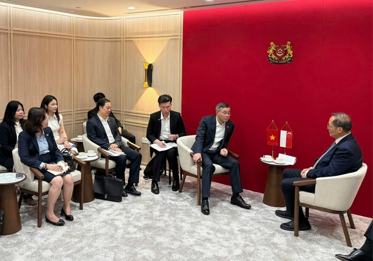 Việt Nam – Singapore hợp tác toàn diện trong lĩnh vực tài chính, kinh tế xanh và đổi mới sáng tạo