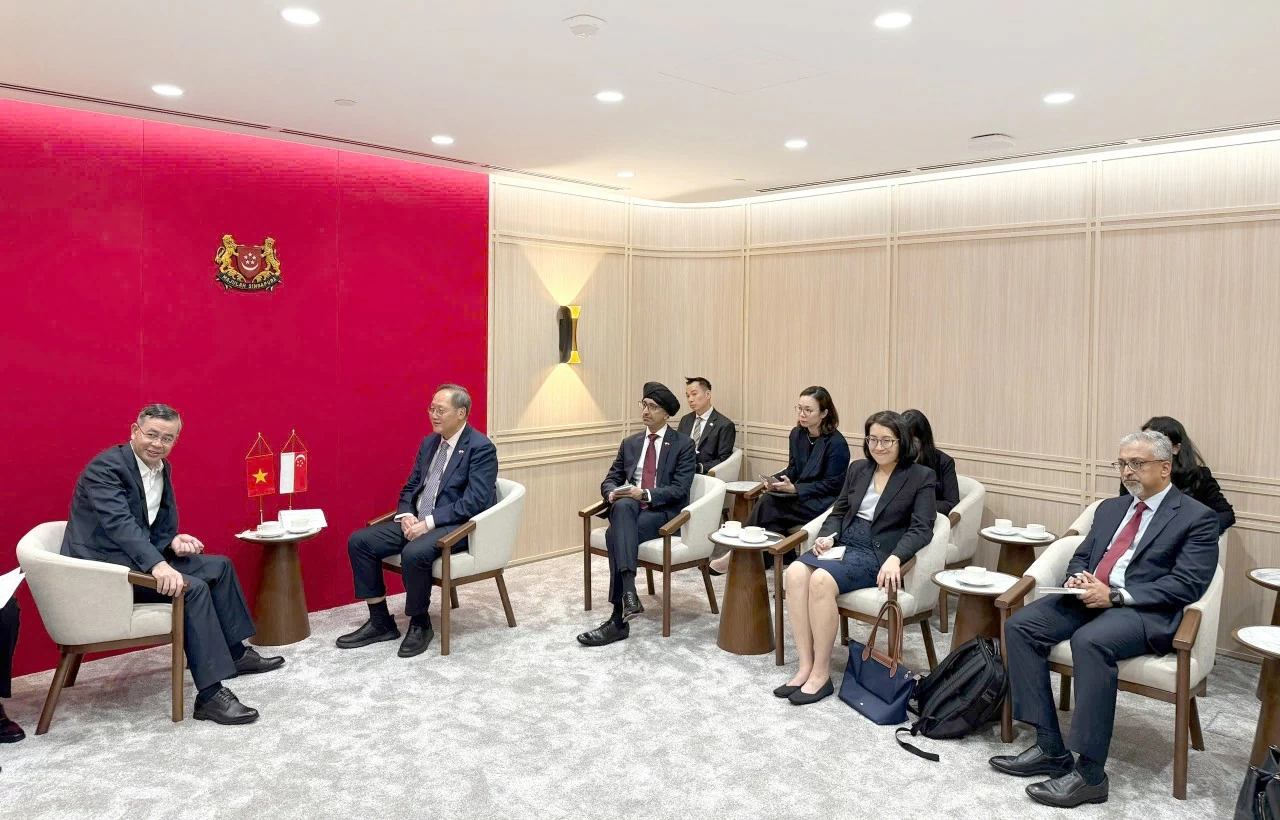 Việt Nam – Singapore hợp tác toàn diện trong lĩnh vực tài chính, kinh tế xanh và đổi mới sáng tạo