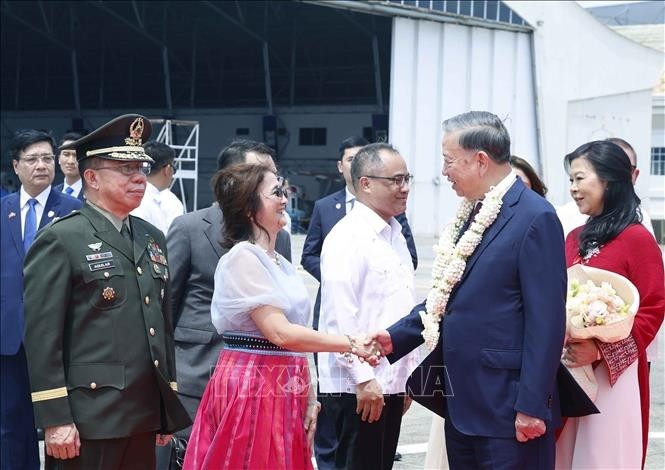 Tổng Bí thư, Chủ tịch nước Tô Lâm và Phu nhân đến thủ đô Manila thăm cấp Nhà nước Cộng hòa Philippines