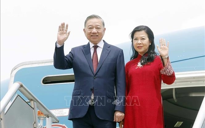 Tổng Bí thư, Chủ tịch nước Tô Lâm và Phu nhân đến Thủ đô Manila thăm cấp Nhà nước Cộng hòa Philippines