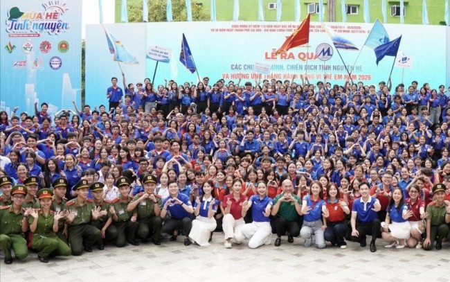 Hơn 2.000 thanh niên Cần Thơ hành động làm xanh - sạch thành phố