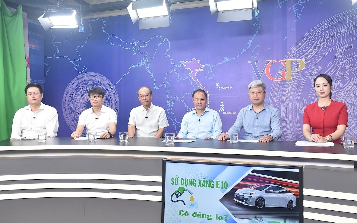 Xăng E10 chính thức phủ sóng: Có đáng lo khi sử dụng?