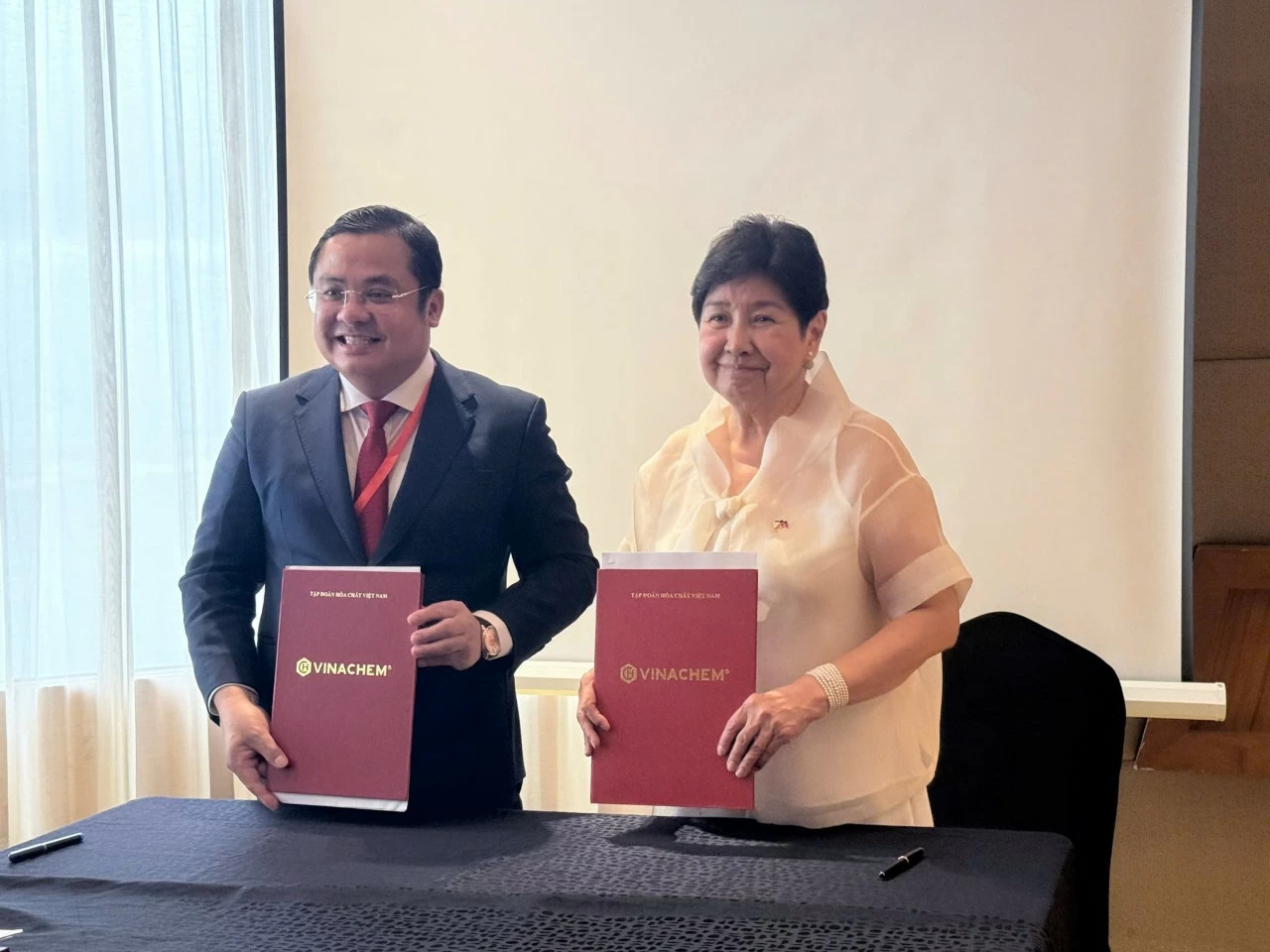 Vinachem ký kết hợp tác với các đối tác hàng đầu Philippines