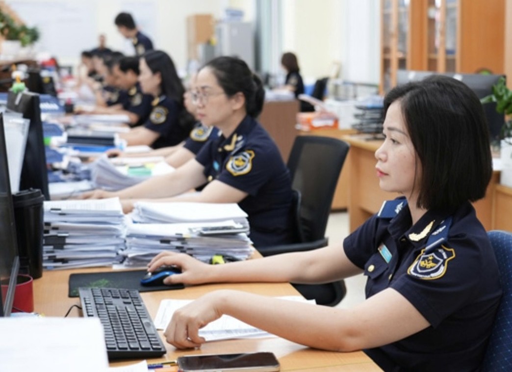 Hải quan hướng dẫn thực thi ngay thủ tục mới theo Nghị quyết số 19/2026/NQ-CP, đưa các chủ trương cải cách vào thực tiễn