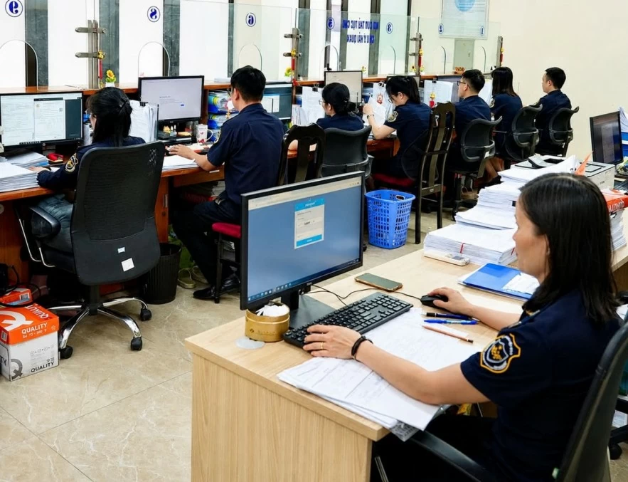 Bộ Tài chính: Bãi bỏ 6 thủ tục hành chính hải quan kể từ cuối tháng 5/2026 Bộ Tài chính: Bãi bỏ 6 thủ tục hành chính trong lĩnh vực hải quan, tạo thuận lợi hơn nữa cho doanh nghiệp