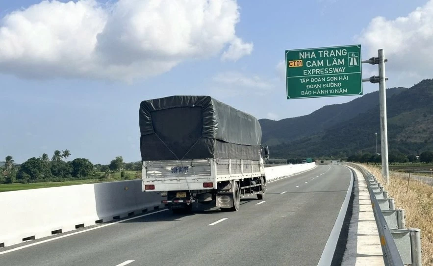 Hoàn thiện kịch bản “nâng đời” các tuyến cao tốc phân kỳ đầu tư Hoàn thiện kịch bản “nâng đời” các tuyến cao tốc phân kỳ đầu tư