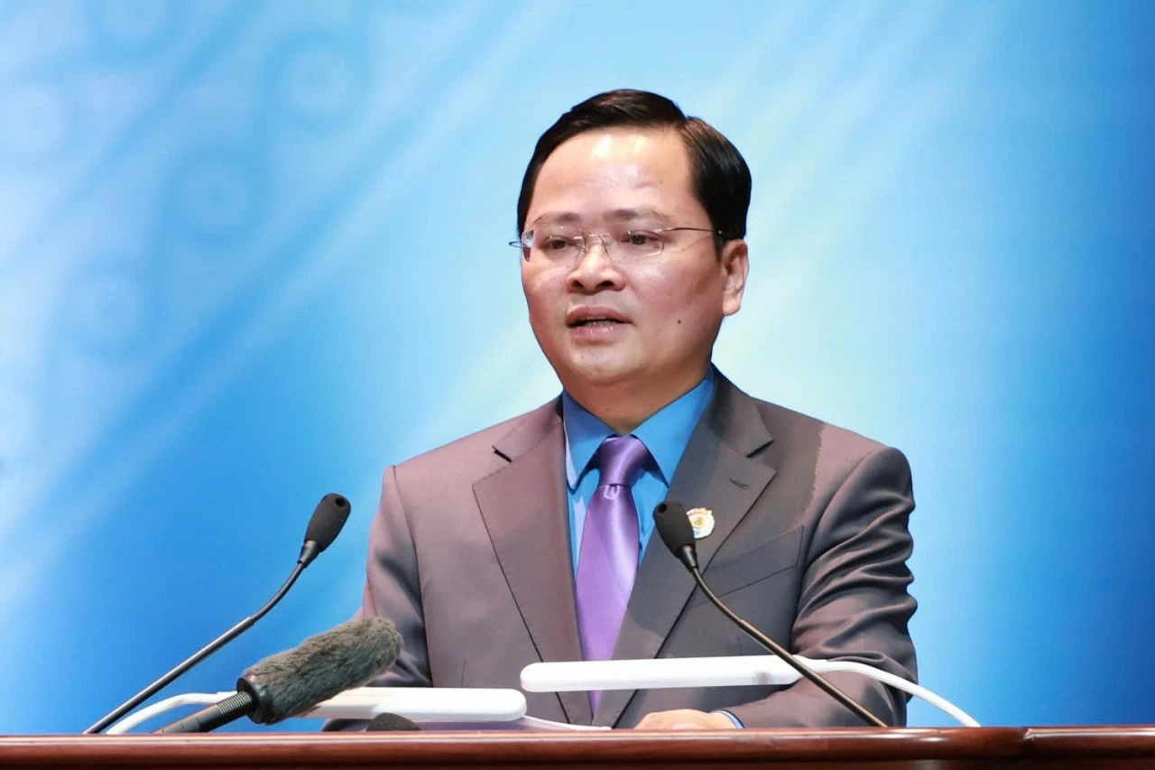 Khai mạc Phiên trọng thể Đại hội Công đoàn Việt Nam lần thứ XIV Khai mạc Phiên trọng thể Đại hội Công đoàn Việt Nam lần thứ XIV