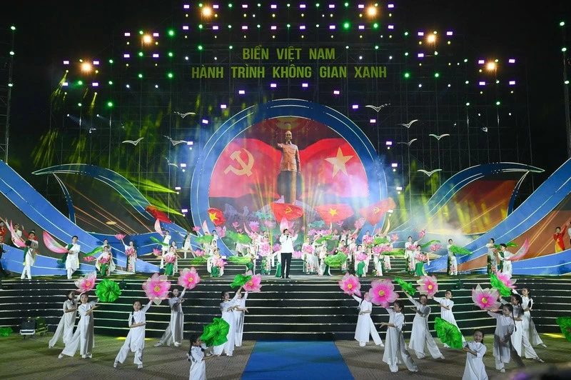 Biển Việt Nam - Hành trình xanh: Lan tỏa khát vọng phát triển bền vững từ tình yêu biển đảo