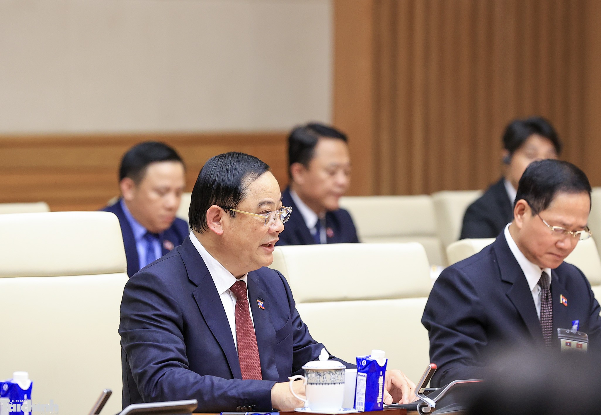 Thủ tướng Lê Minh Hưng chủ trì lễ đón Thủ tướng Lào Sonexay Siphandone