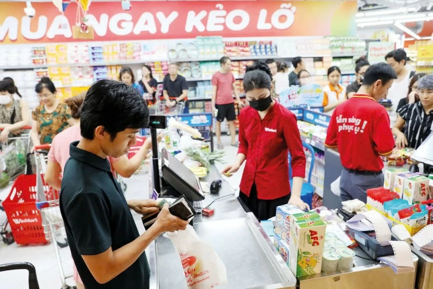 Tiêu dùng nội địa tăng mạnh, điểm sáng trong bức tranh kinh tế