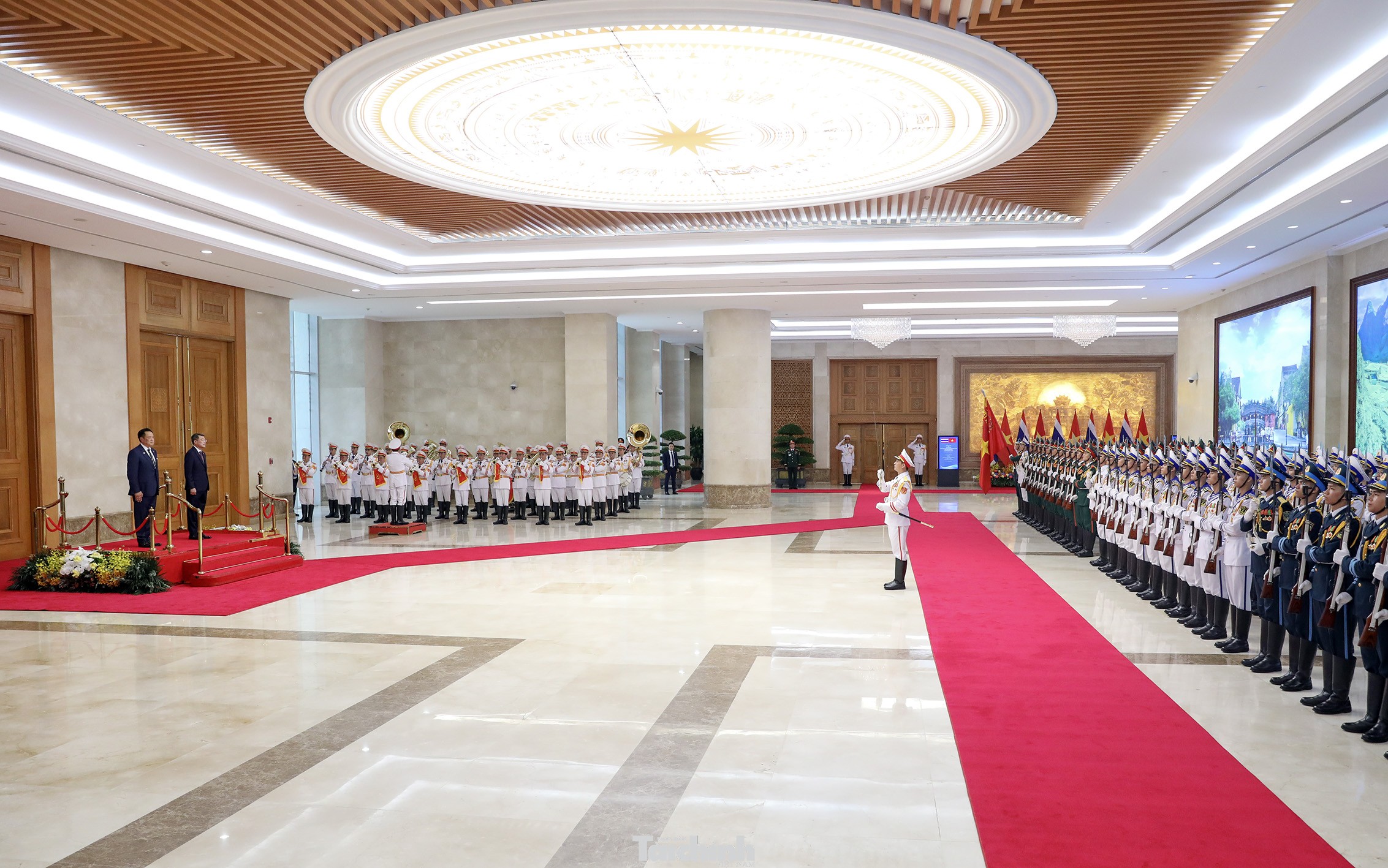 Thủ tướng Lê Minh Hưng đón chính thức Thủ tướng Thái Lan Anutin Charnvirakul Thủ tướng Lê Minh Hưng đón chính thức Thủ tướng Thái Lan Anutin Charnvirakul