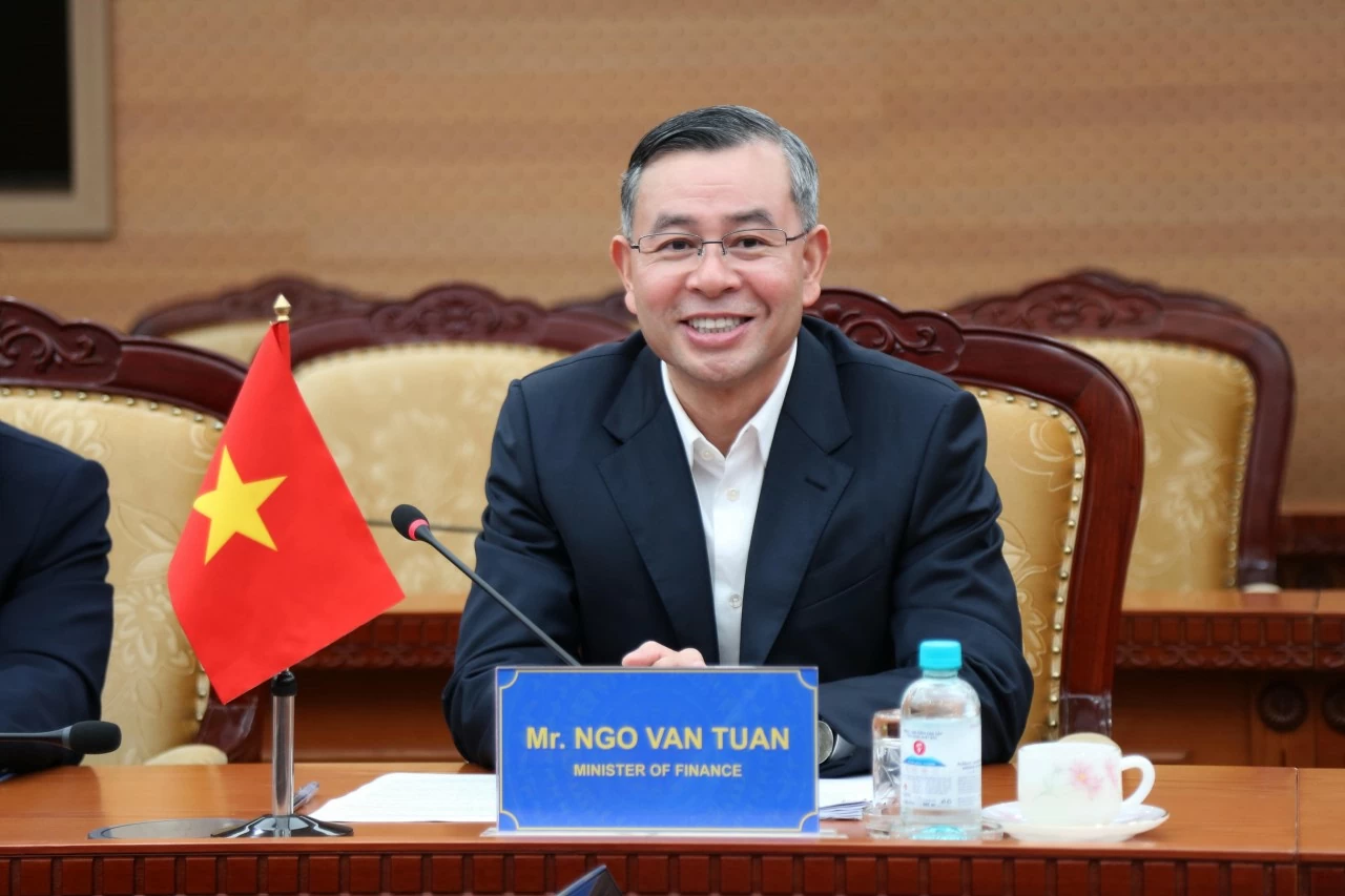 Bộ trưởng Bộ Tài chính Ngô Văn Tuấn tiếp Chủ tịch JICA Tanaka Akihiko