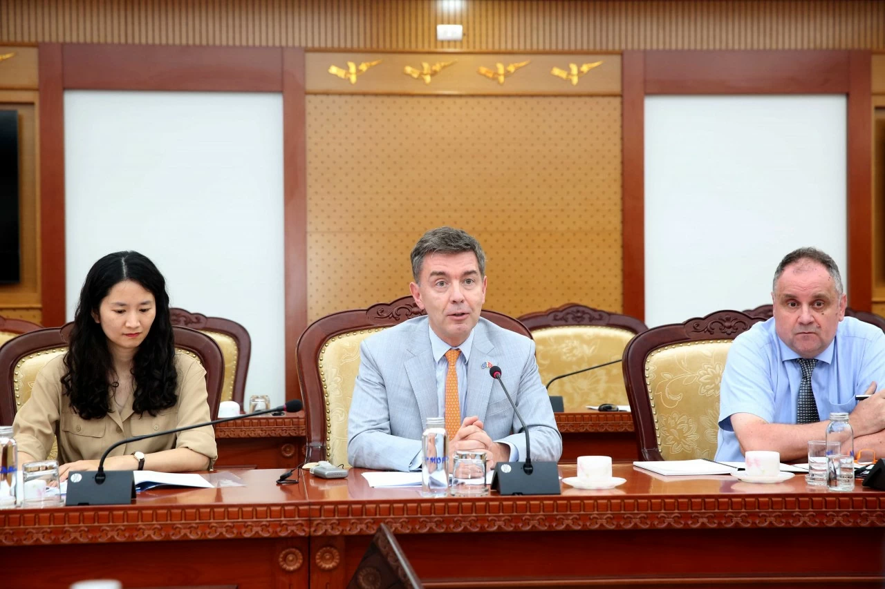Đẩy mạnh hợp tác tài chính Việt Nam - EU: Chuyển hóa quan hệ chiến lược thành kết quả cụ thể Đẩy mạnh hợp tác tài chính Việt Nam - EU: Chuyển hóa quan hệ chiến lược thành kết quả cụ thể