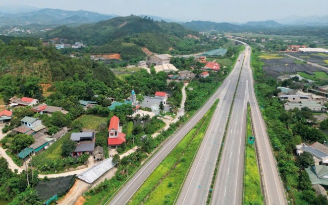 Khơi thông hệ sinh thái vốn cho hạ tầng và chuyển đổi xanh