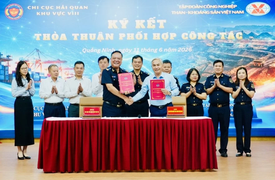 Hải quan khu vực VIII đẩy mạnh hợp tác với TKV và cộng đồng doanh nghiệp Quảng Ninh Hải quan khu vực VIII đẩy mạnh hợp tác với TKV và cộng đồng doanh nghiệp Quảng Ninh