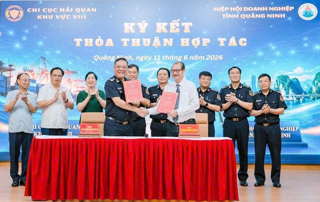 Hải quan khu vực VIII đẩy mạnh hợp tác với TKV và cộng đồng doanh nghiệp Quảng Ninh