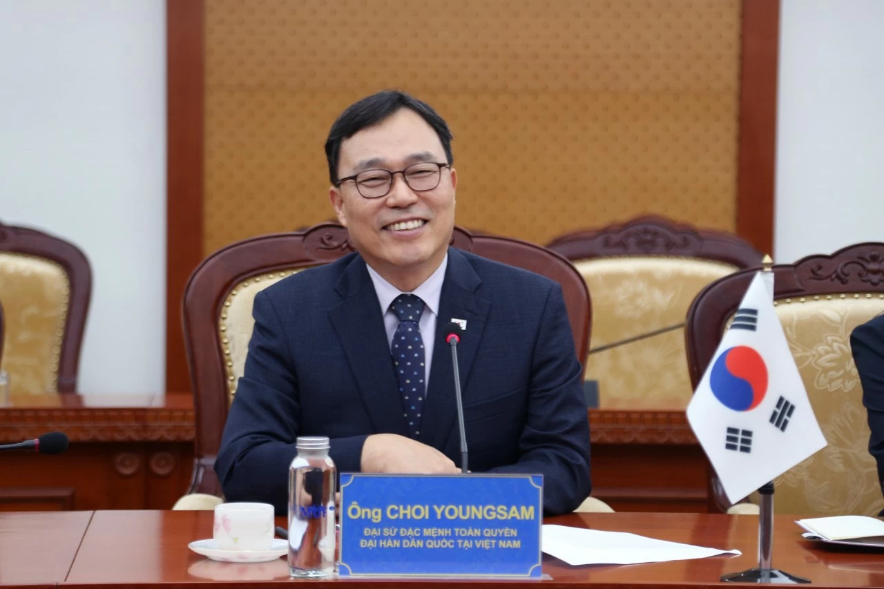 Thứ trưởng Cao Anh Tuấn tiếp Đại sứ Hàn Quốc tại Việt Nam Choi Young-sam