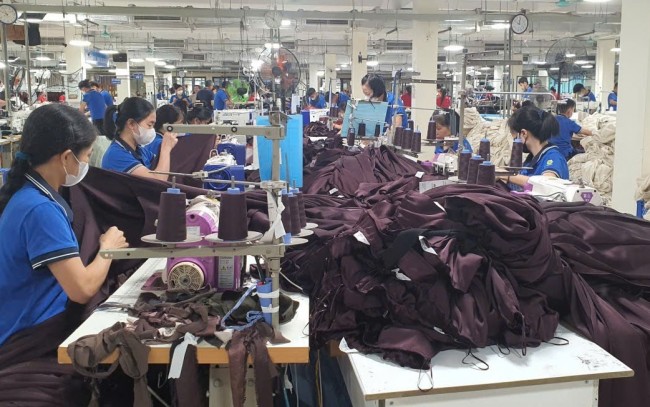 Vinatex duy trì tăng trưởng giữa áp lực thuế quan toàn cầu