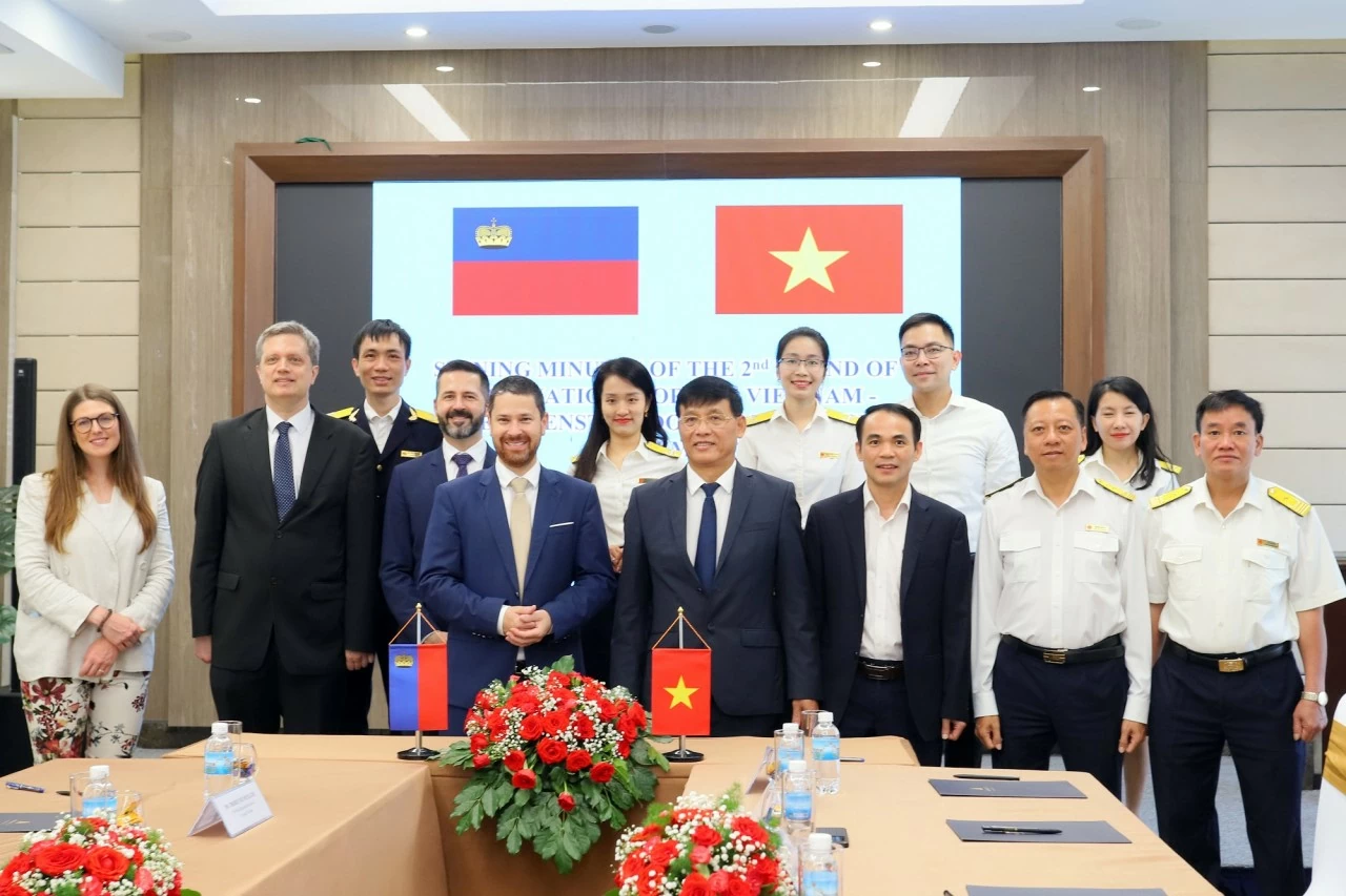 Việt Nam và Lích-then-xtai-in ký kết biên bản ghi nhớ Hiệp định tránh đánh thuế hai lần Việt Nam và Liechtenstein ký kết biên bản ghi nhớ Hiệp định tránh đánh thuế hai lần