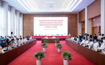 Chủ tịch Quốc hội và Thủ tướng Chính phủ gặp mặt Lãnh đạo các cơ quan báo chí