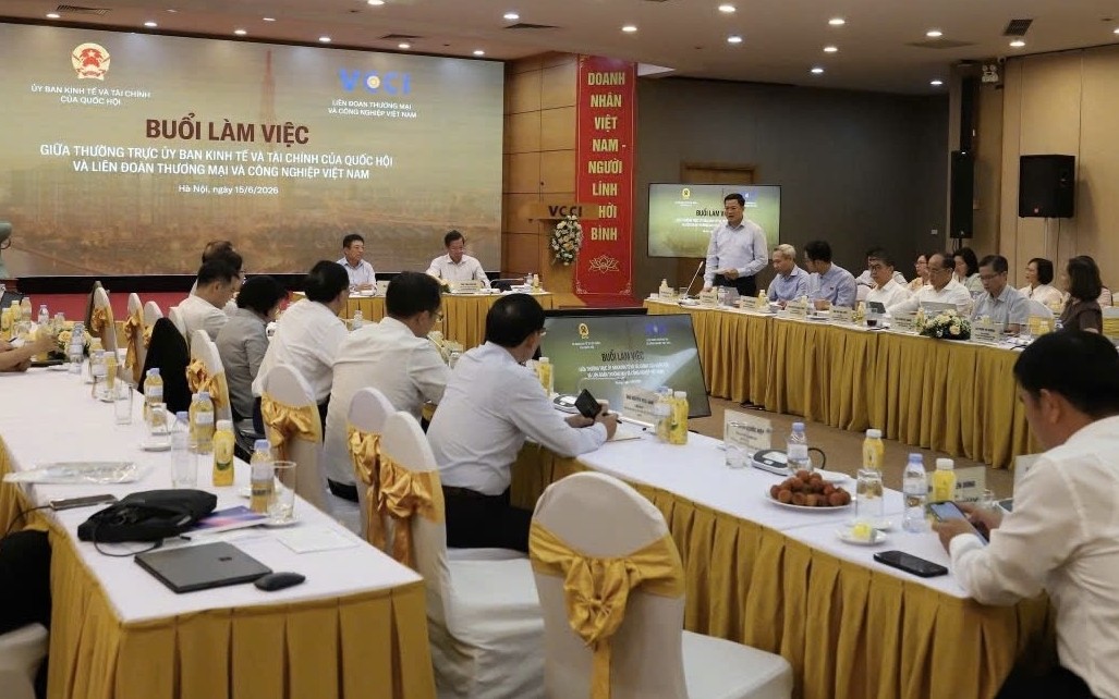 VCCI kiến nghị tháo gỡ điểm nghẽn thể chế, tiếp sức doanh nghiệp tư nhân