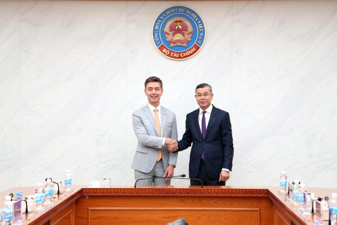 Bộ trưởng Ngô Văn Tuấn tiếp Đại sứ, Trưởng phái đoàn EU tại Việt Nam Julien Guerrier Bộ trưởng Ngô Văn Tuấn tiếp Đại sứ, Trưởng phái đoàn EU tại Việt Nam Julien Guerrier