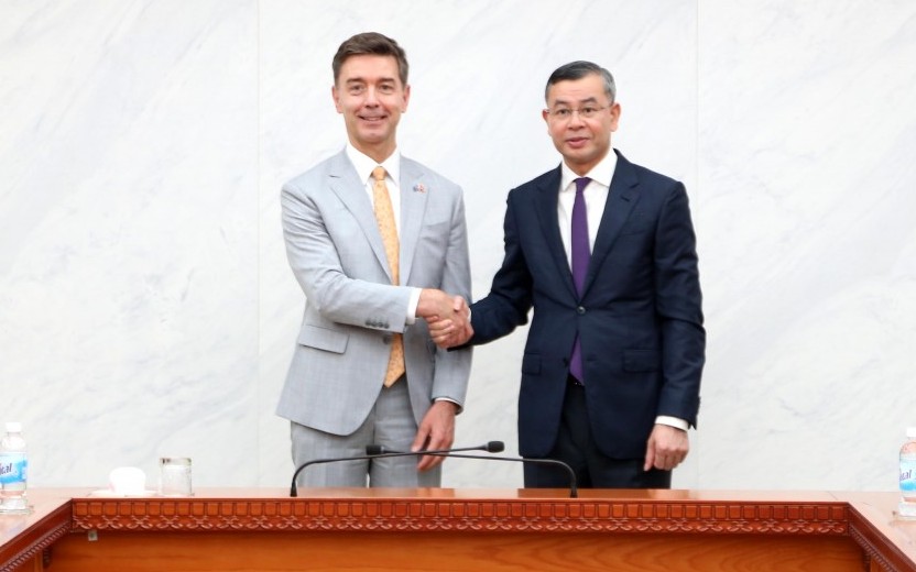bo truong ngo van tuan tiep dai su truong phai doan eu tai viet nam julien guerrier