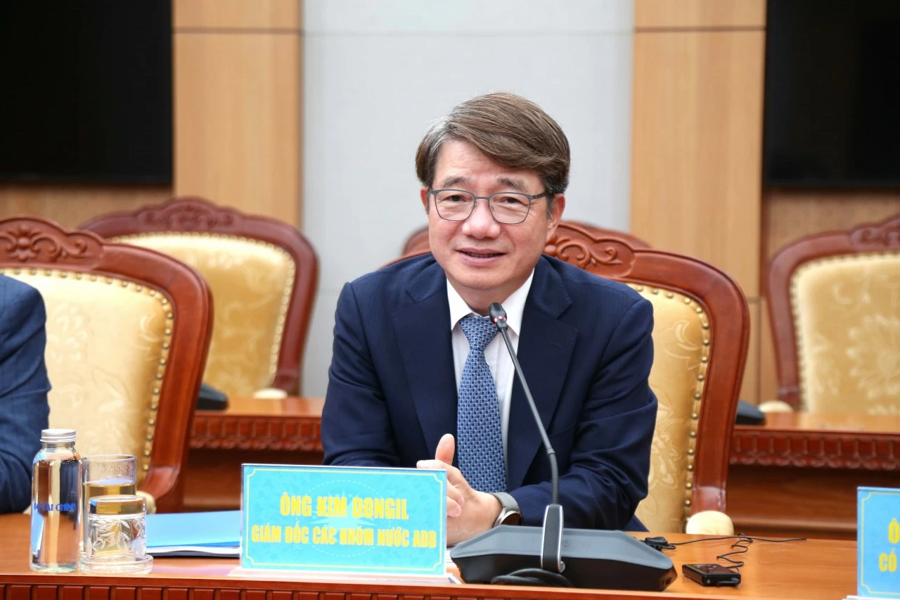 Việt Nam mong muốn mở rộng hợp tác với ADB trong các dự án hạ tầng quy mô lớn Việt Nam mong muốn mở rộng hợp tác với ADB trong các dự án hạ tầng quy mô lớn