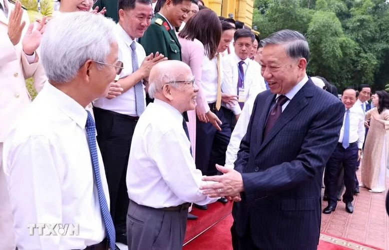 Tổng Bí thư, Chủ tịch nước Tô Lâm: Báo chí phải bám sát thực tiễn, tôn trọng sự thật, lấy lợi ích của nhân dân làm điểm xuất phát- Ảnh 1. Tổng Bí thư, Chủ tịch nước Tô Lâm: Báo chí phải bám sát thực tiễn, tôn trọng sự thật, lấy lợi ích của nhân dân làm điểm xuất phát- Ảnh 1.