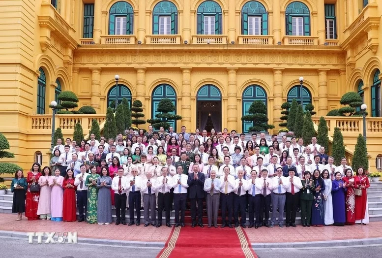 Tổng Bí thư, Chủ tịch nước Tô Lâm: Báo chí phải bám sát thực tiễn, tôn trọng sự thật, lấy lợi ích của nhân dân làm điểm xuất phát- Ảnh 4. Tổng Bí thư, Chủ tịch nước Tô Lâm: Báo chí phải bám sát thực tiễn, tôn trọng sự thật, lấy lợi ích của nhân dân làm điểm xuất phát- Ảnh 4.