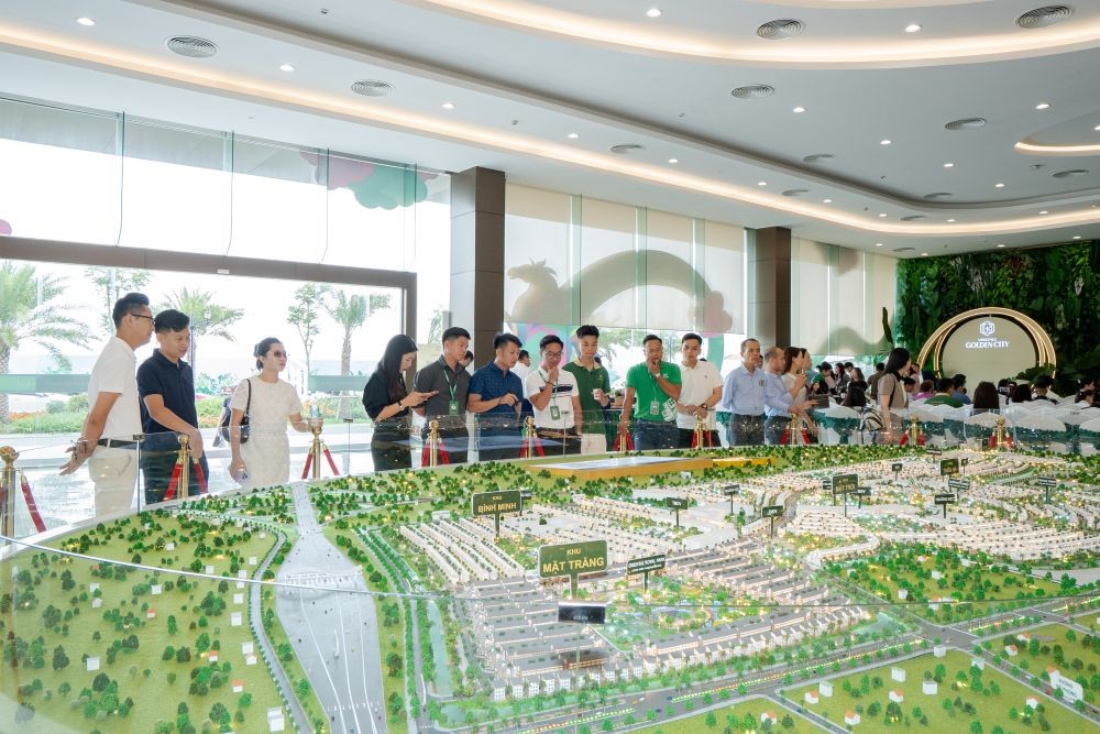 Người trẻ dễ dàng sở hữu thấp tầng Vinhomes Golden City với vốn ban đầu chỉ từ 1,3 tỷ đồng Người trẻ dễ dàng sở hữu thấp tầng Vinhomes Golden City với vốn ban đầu chỉ từ 1,3 tỷ đồng