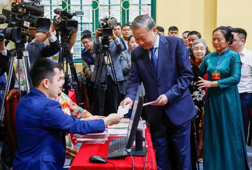 Phát huy sức mạnh toàn dân tộc để phát triển bứt phá Phát huy sức mạnh toàn dân tộc để phát triển bứt phá