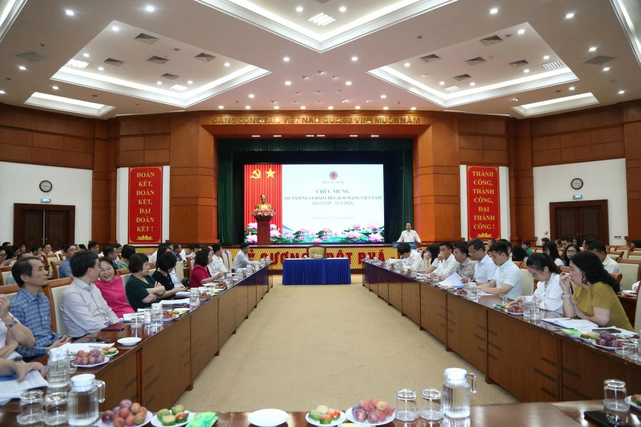 Tăng trưởng hai con số: Không có kịch bản thấp hơn