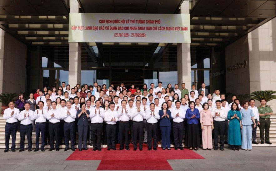 Báo chí dẫn dắt nhận thức, kiến tạo niềm tin và lan tỏa khát vọng trong kỷ nguyên phát triển mới Báo chí dẫn dắt nhận thức, kiến tạo niềm tin và lan tỏa khát vọng trong kỷ nguyên phát triển mới