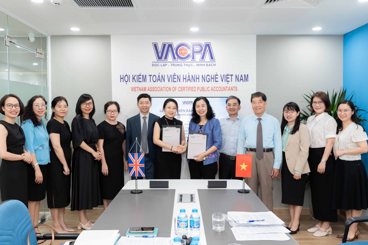 VACPA và ICAEW gia hạn hợp tác chiến lược: Nâng tầm chuẩn mực ngành kiểm toán Việt Nam lên tầm cao mới VACPA và ICAEW gia hạn hợp tác chiến lược: Nâng tầm chuẩn mực ngành kiểm toán Việt Nam lên tầm cao mới