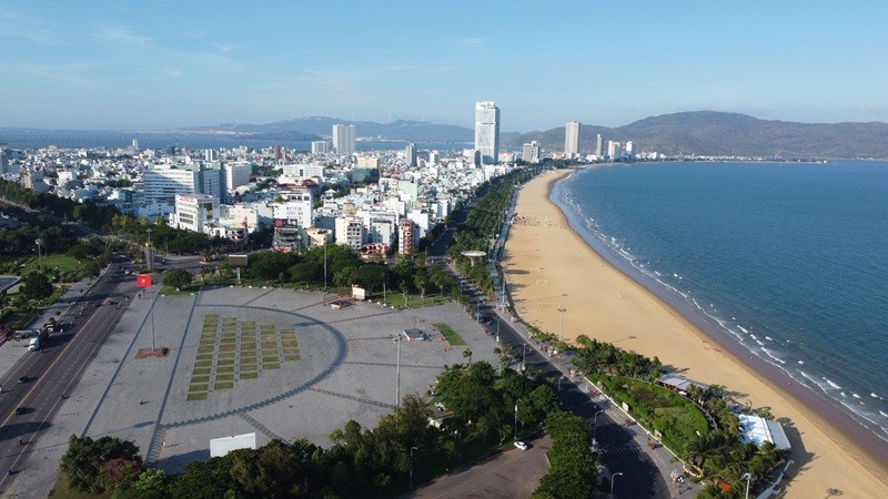 Tỉnh Gia Lai tiếp thu hút dòng vốn đầu tư đổ vào lĩnh vực năng lượng tái tạo. Tỉnh Gia Lai tiếp thu hút dòng vốn đầu tư đổ vào lĩnh vực năng lượng tái tạo.