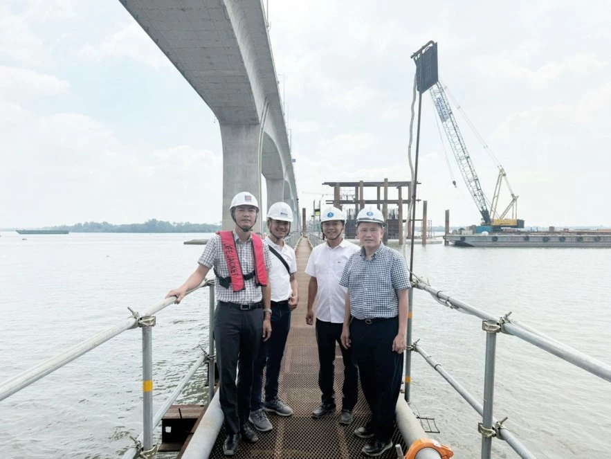 Trưởng thành từ những chuyến đi công trường