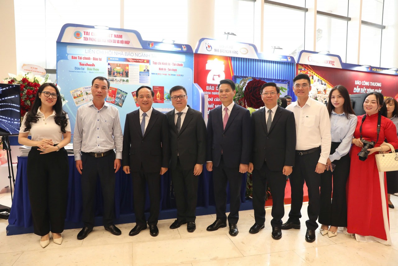 Toàn văn phát biểu của Trưởng ban Tuyên giáo và Dân vận Trung ương Trịnh Văn Quyết tại Lễ khai mạc Hội Báo toàn quốc 2026 Toàn văn phát biểu của Trưởng ban Tuyên giáo và Dân vận Trung ương Trịnh Văn Quyết tại Lễ khai mạc Hội Báo toàn quốc 2026